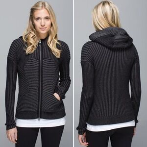 Lululemon Embrace Hoodie *Knit
Black / Heathered Dark Grey